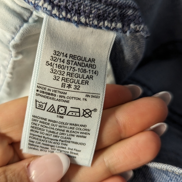 Gap High Rise Cheeky Distressed Medium Wash Denim Shorts - Picture 5 of 7